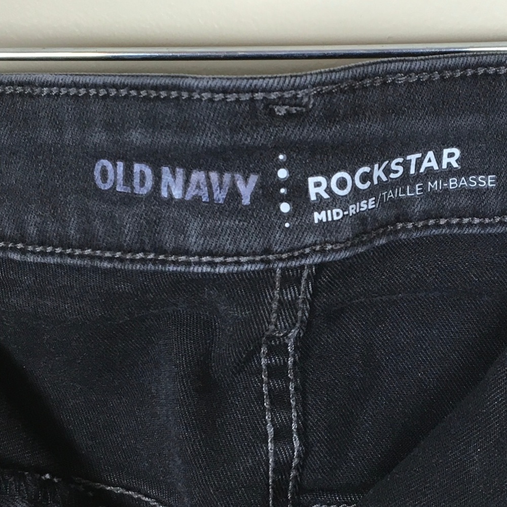 OLD NAVY ROCKSTAR MID RISE BLACK JEANS DISTRESSED - Picture 4 of 7